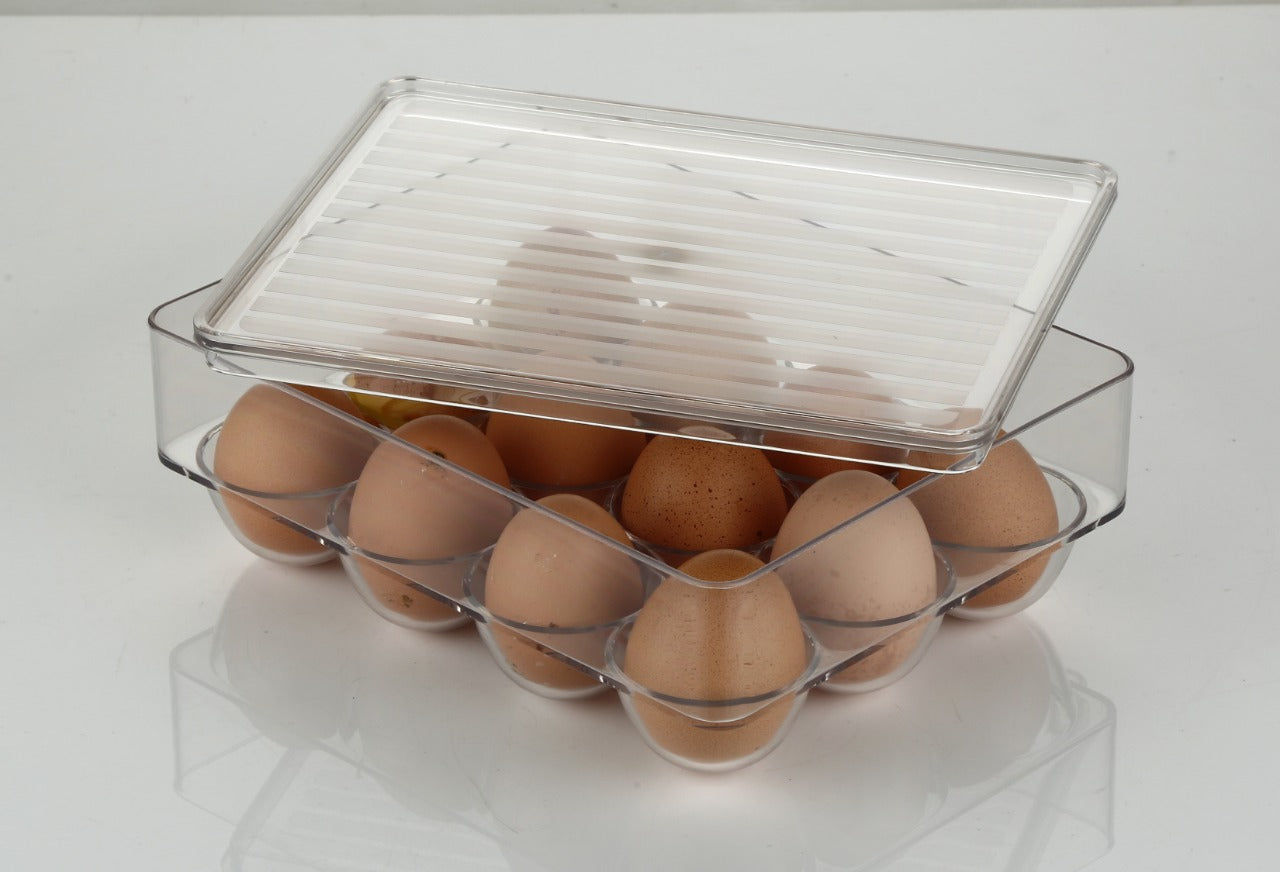 Storage box with 12 cavities for holding eggs