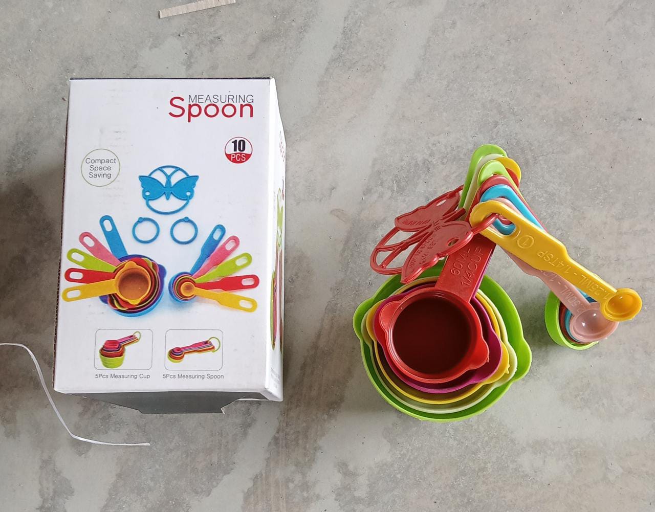 10-piece plastic measuring spoons and cups set for home cooking